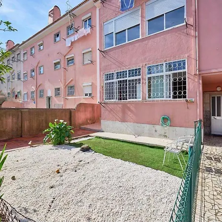 Quarto De Casal Em Casa Partilhada Ll'S House Homestay