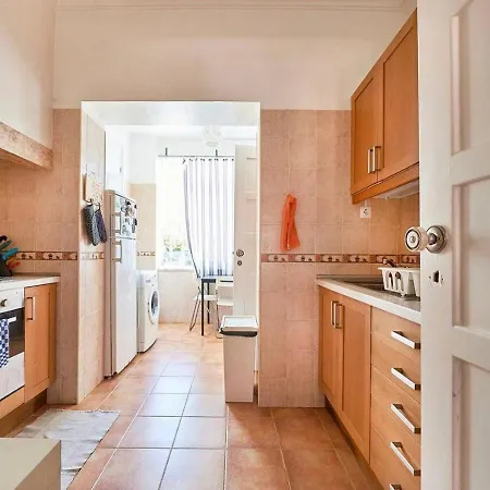 Quarto De Casal Em Casa Partilhada Ll'S House Homestay