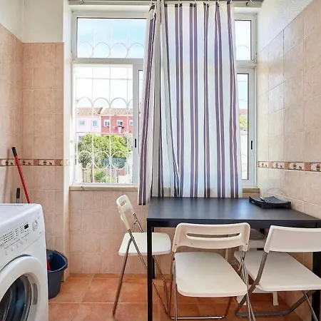 Homestay Quarto De Casal Em Casa Partilhada Ll'S House